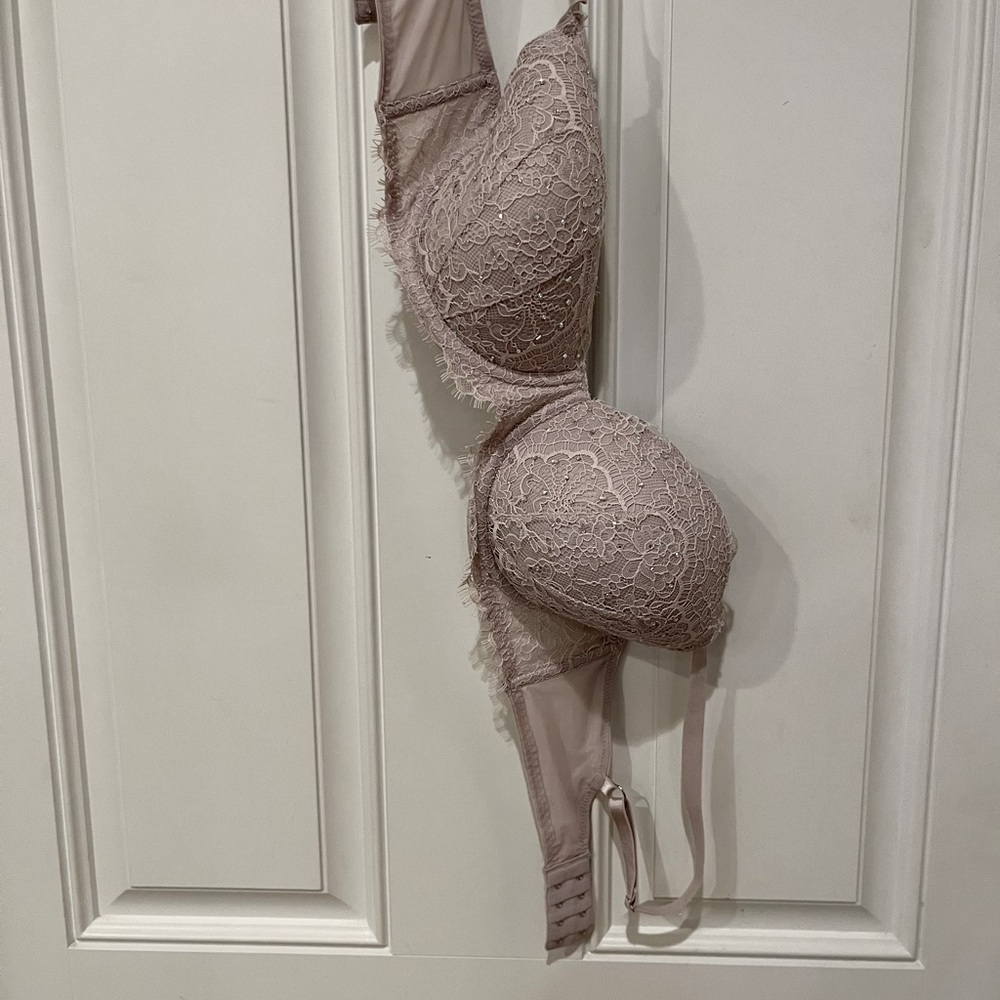 Victoria’s Secret Jeweled Bra 34DD